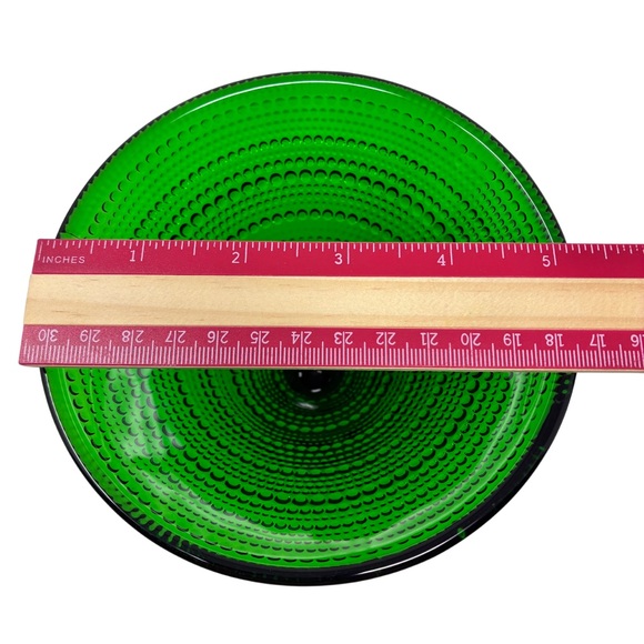 SET OF 4 VINTAGE-STYLE EMERALD GREEN  BEADED HOBNAIL FOOTED MARTINI GLASSES - Picture 7 of 9